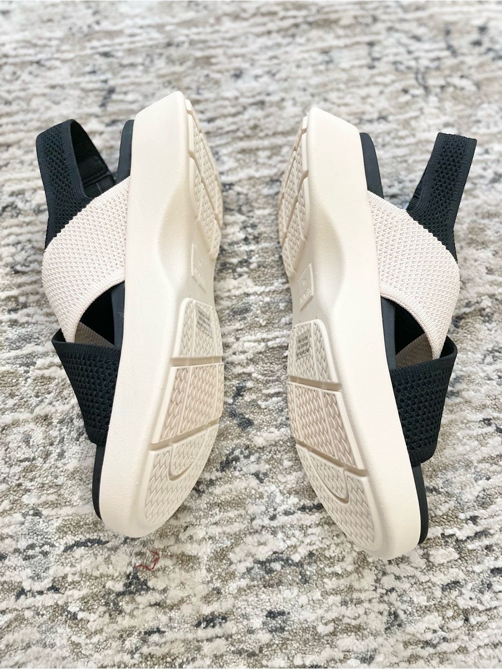 Vivaia Kara Adaptall Walker Sandals Black & Cream Size 9 (40) - Picture 11 of 11